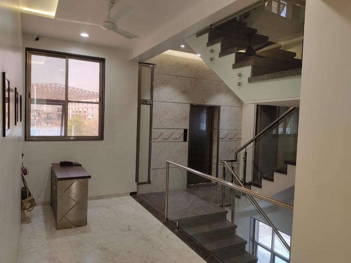 Hotel Rose Gold Ahmednagar Eksteriør billede