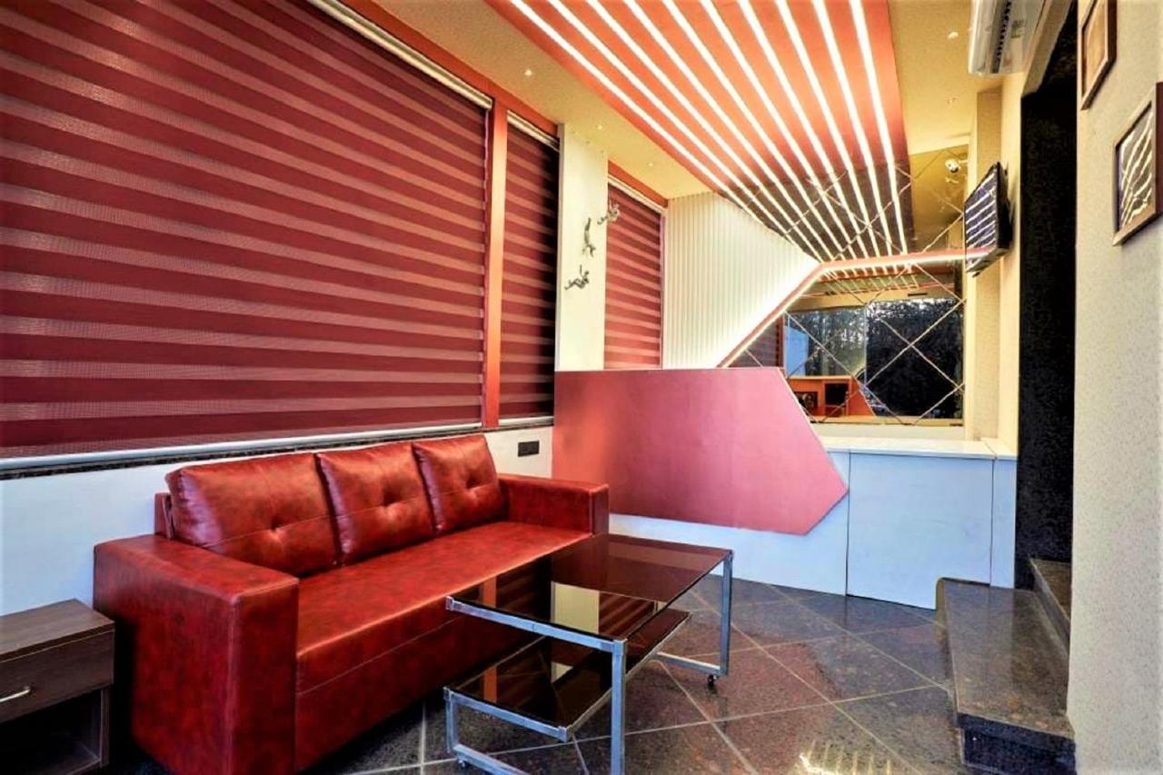 Hotel Rose Gold Ahmednagar Eksteriør billede