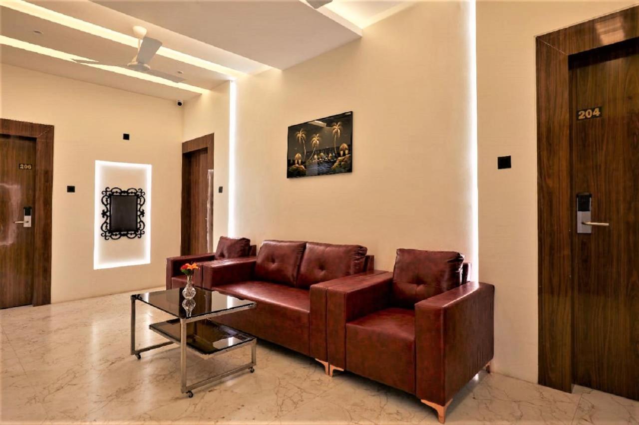 Hotel Rose Gold Ahmednagar Eksteriør billede